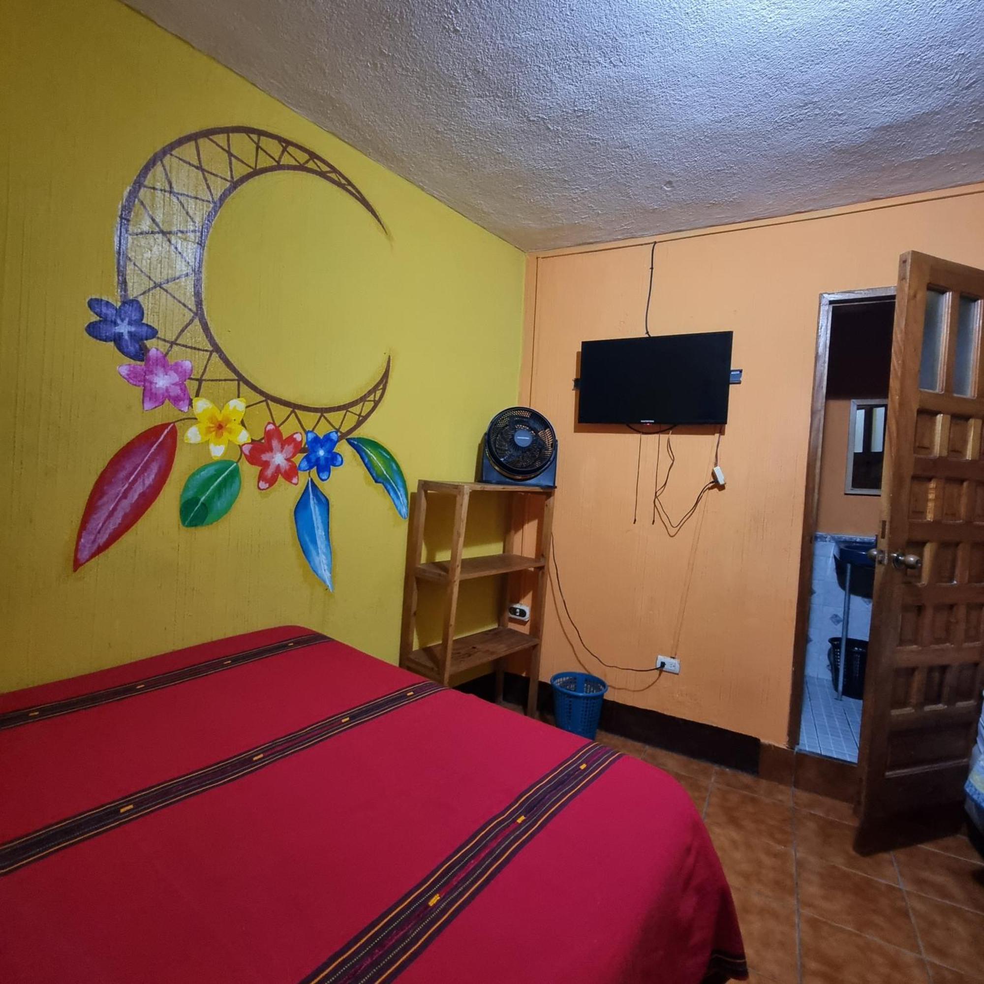 Hotel Encuentro Del Viajero Panajachel Eksteriør billede