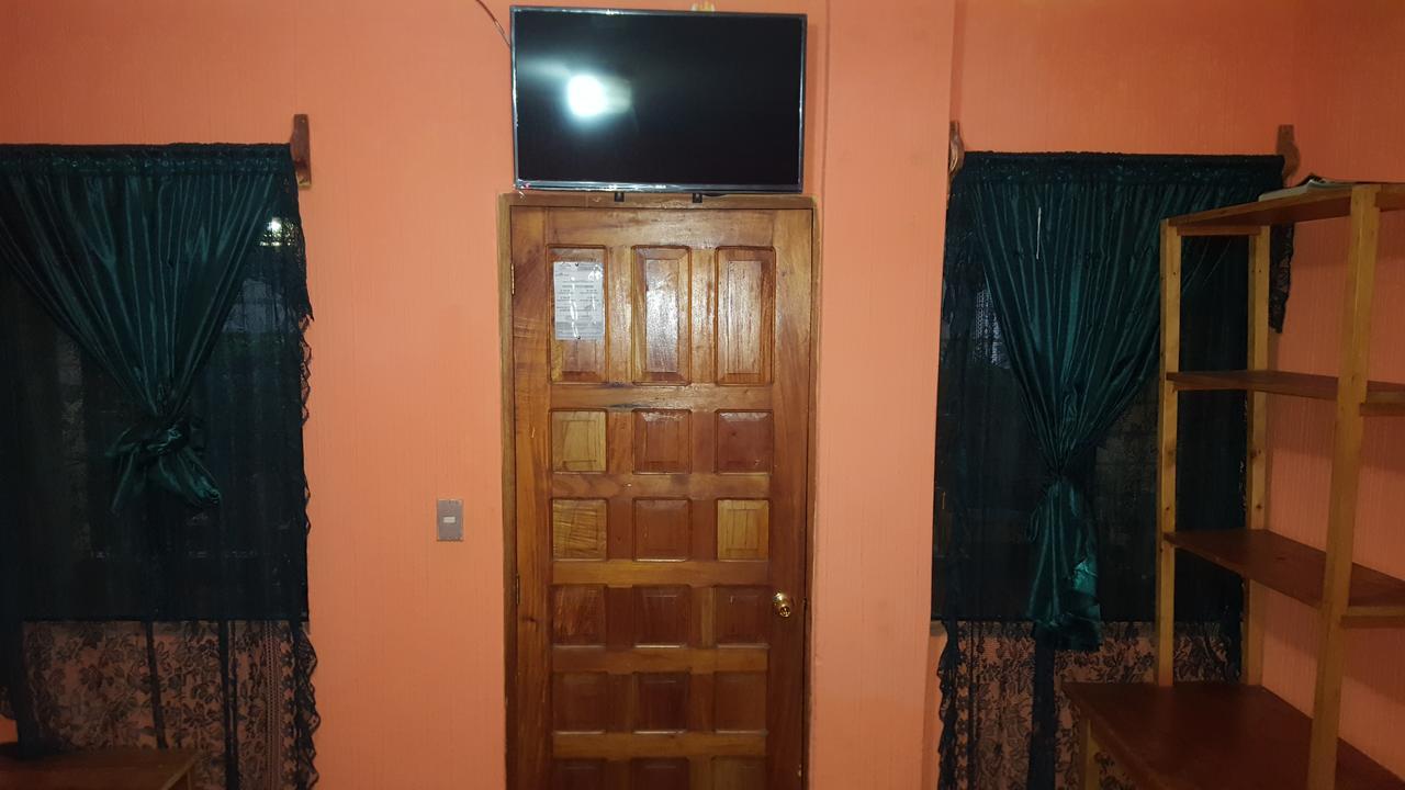 Hotel Encuentro Del Viajero Panajachel Eksteriør billede