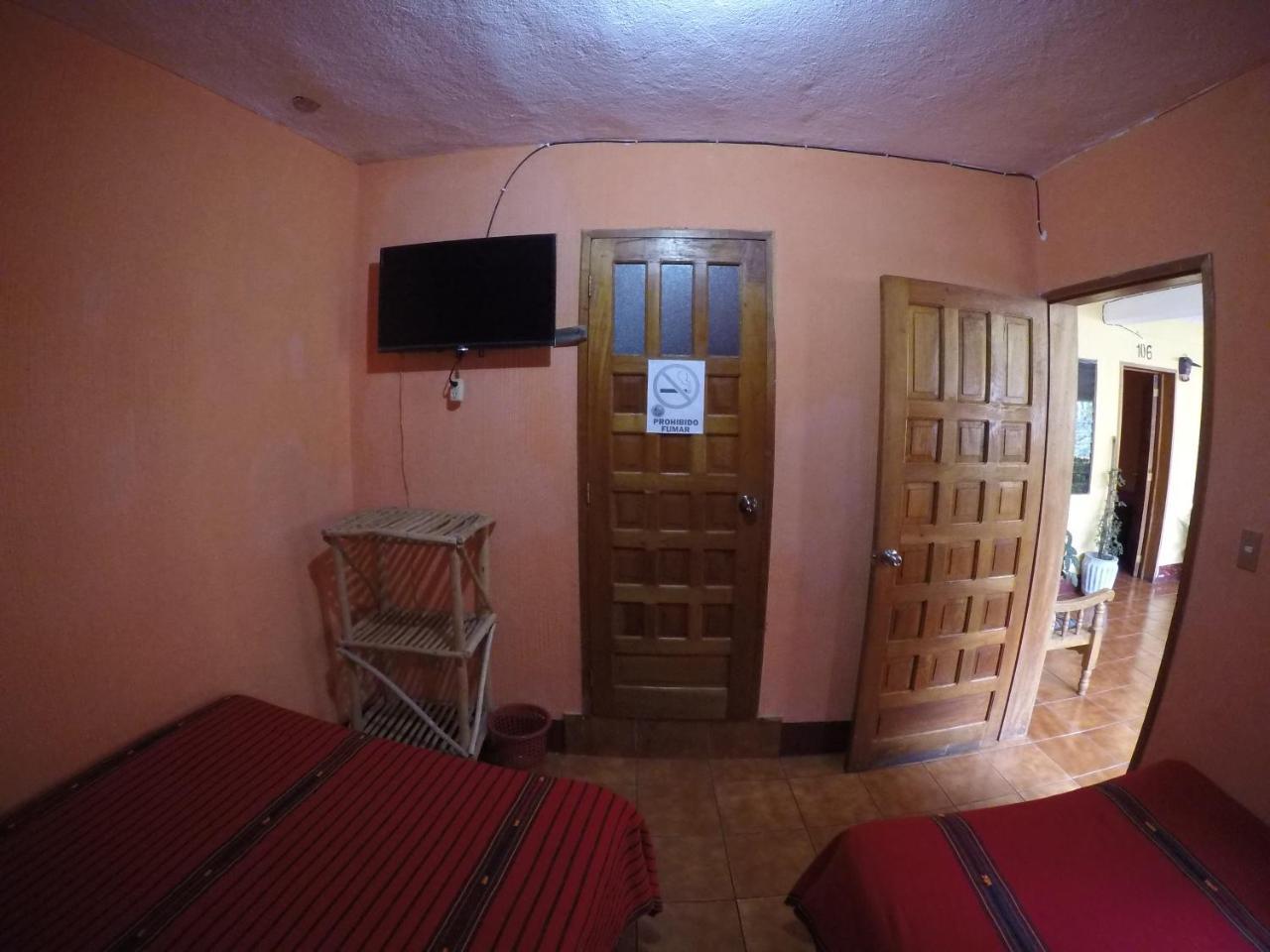 Hotel Encuentro Del Viajero Panajachel Eksteriør billede