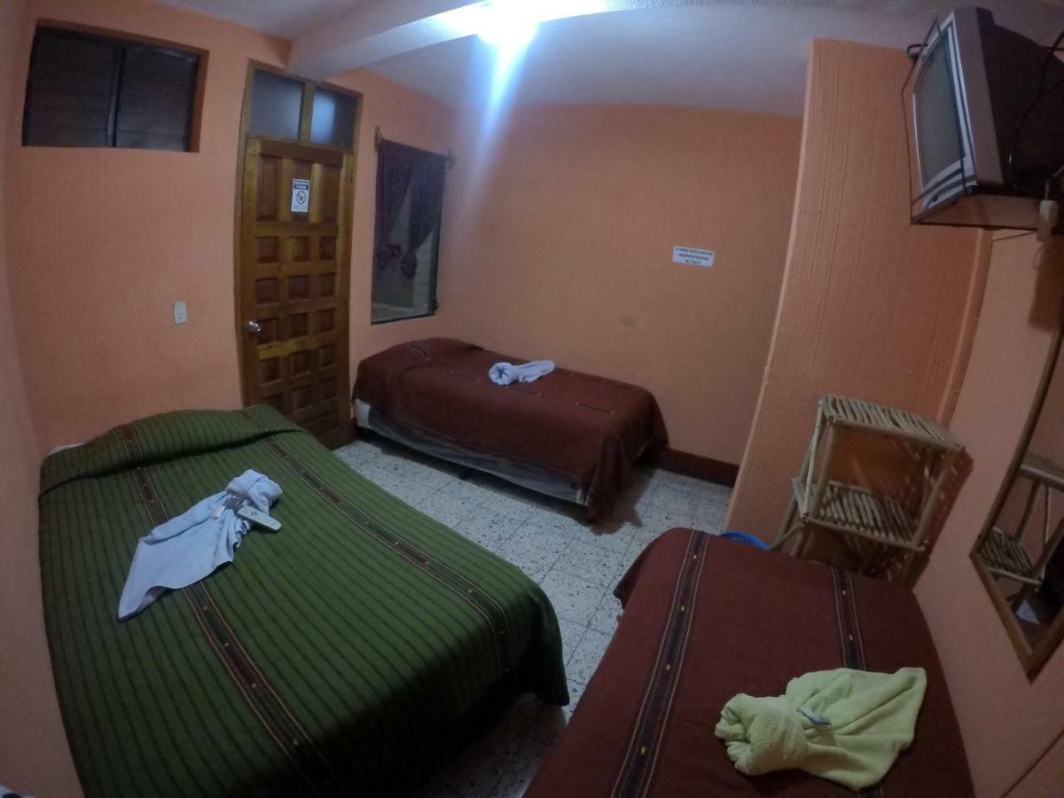 Hotel Encuentro Del Viajero Panajachel Eksteriør billede